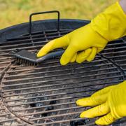 This is how you can remove dirt from your BBQ without using BBQ cleaner